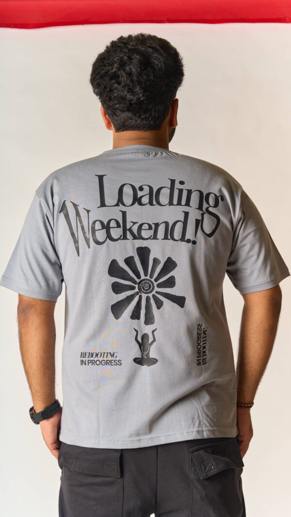 LOADING WEEKEND - Image 5
