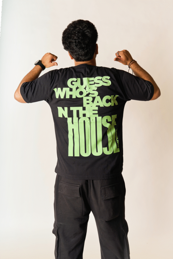 GUESS WHO'S BACK TEE - Image 3